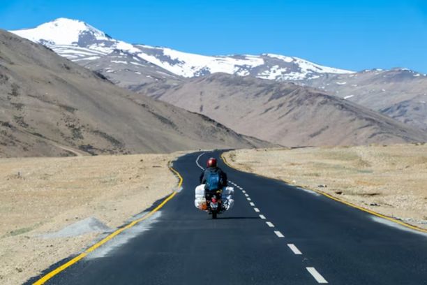 Explore Ladakh With Bike Tour